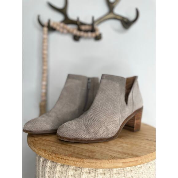 Lucky Brand Ponic Suede Ankle Boots Size 7.5 Beige Western Block Heel - Picture 4 of 10